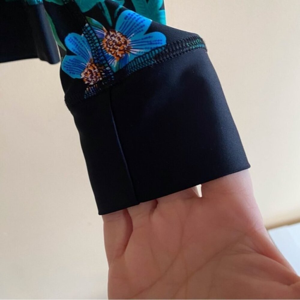 Body Glove Floral Stripe Rash Guard Swim Top XS Boho Long Sleeve UPF 50+ - Picture 7 of 13